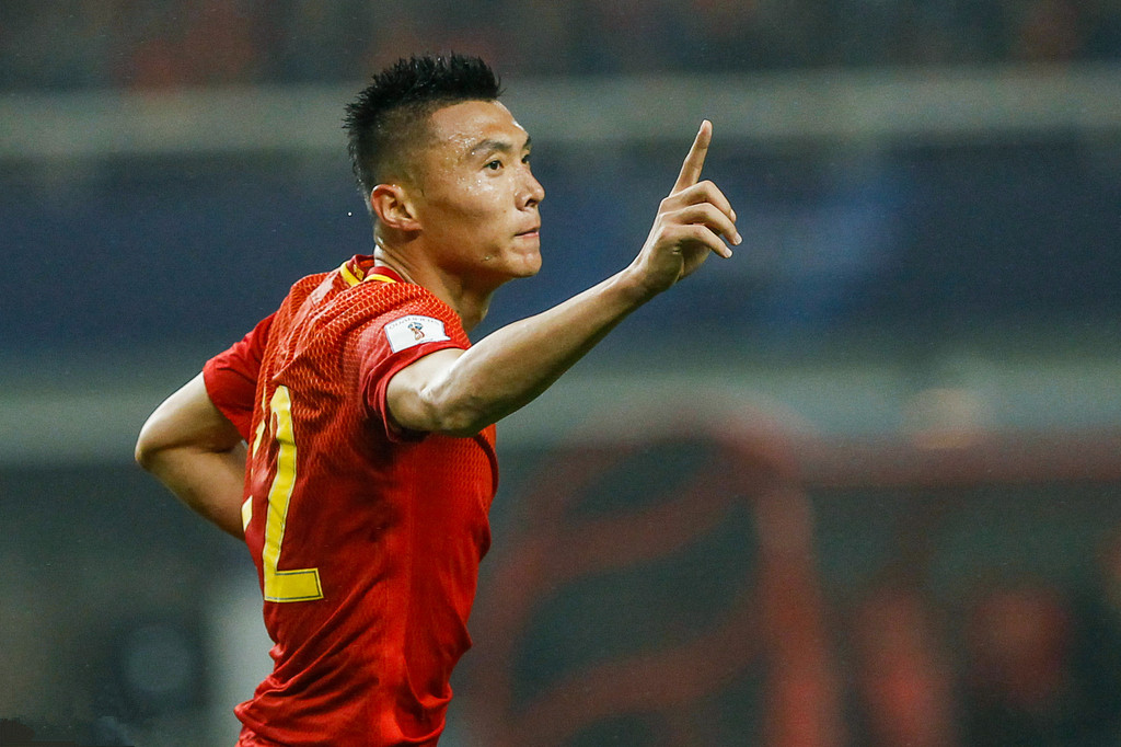 国足五球轻松斩(中韩经典对决回顾:12强赛国足1-0