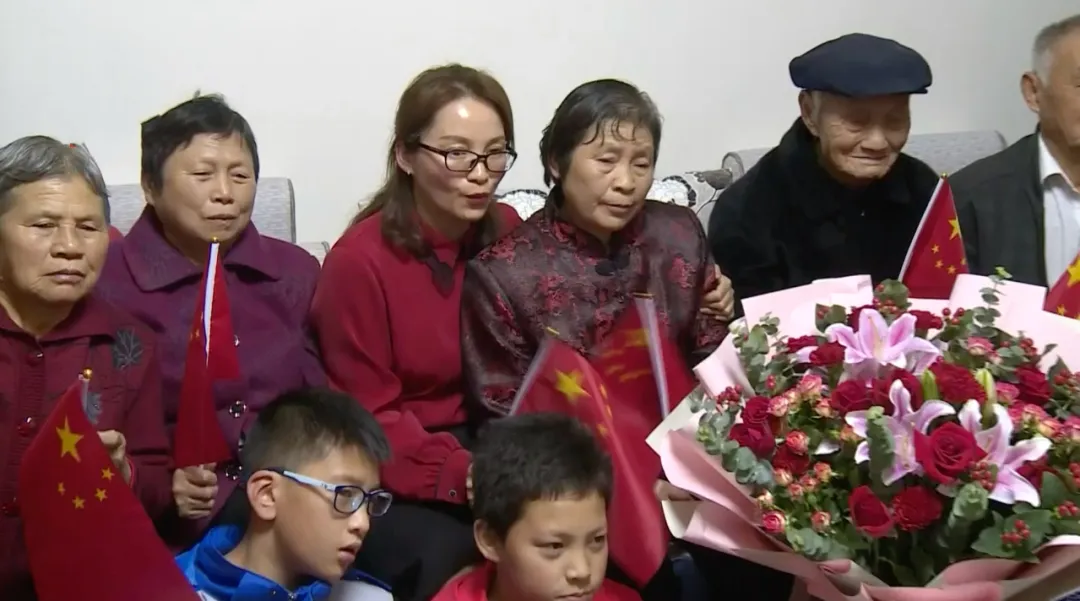妈妈借钱送他“起飞”!他在妈妈生日这天飞向太空