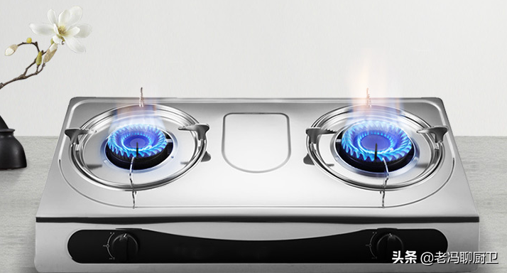 燃气灶一直按着开关才能打着火？用这个方法，还能避免厨房火灾