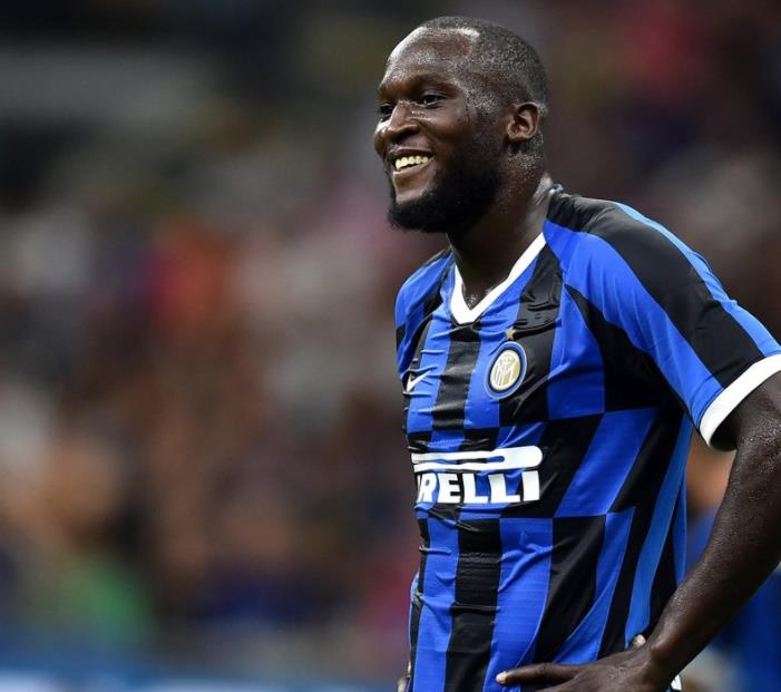 足球转会费有10亿晋江（签不下哈兰德就签卢卡库！切尔西和后者达成一致，转会费10亿）-趣拿体育