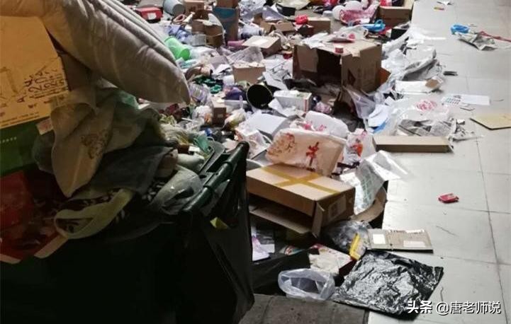 武汉大学生宿舍被征用，两所高校先后上热搜，网友评价天壤之别