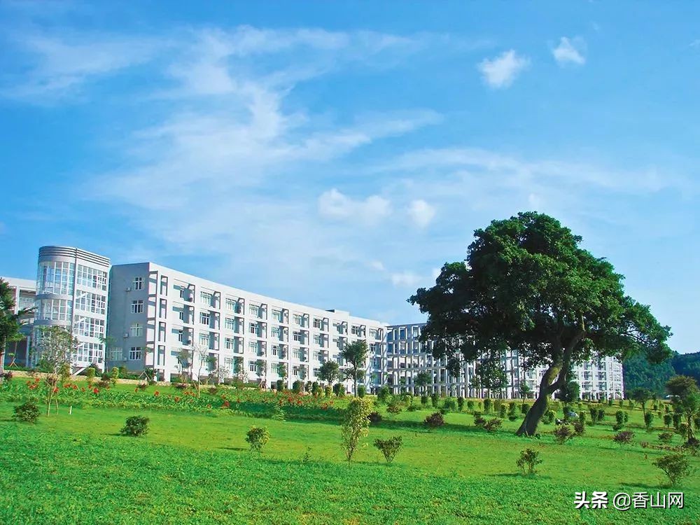 珠海这所大学，全是帅哥！我恋爱了！