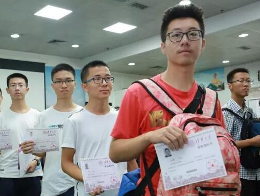 工作后才醒悟，去省外和在省内读大学差别很大，还好选对了