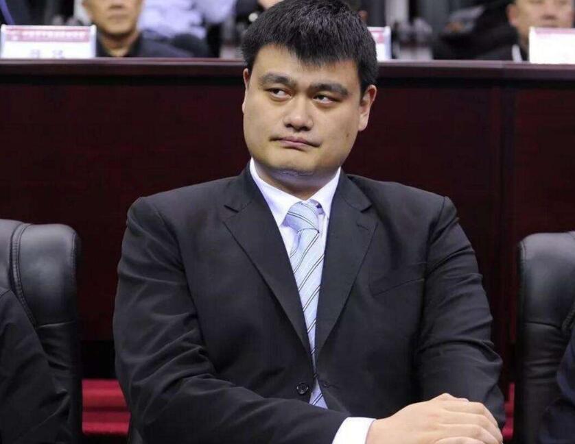 nba亚裔副总裁有哪些(NBA中这些人都有华人血统 除了林书豪 有一位大佬的母亲是中国人)