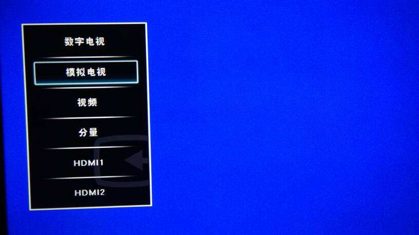 电视蓝屏了怎么办(电视蓝屏不出画面是怎么回事？我们可以用排除法，一步步找到原因)