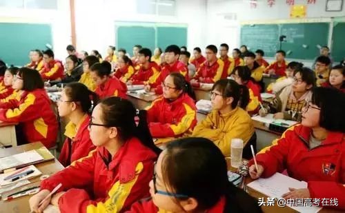 每年高考一本线是如何划定的？招考院主任“揭秘”4大影响因素