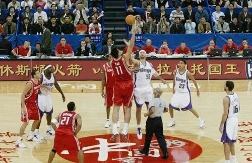 nba事件是因为什么引起的(不懂中国市场还想吸血中国篮球！NBA的野心是如何一步步破产的)