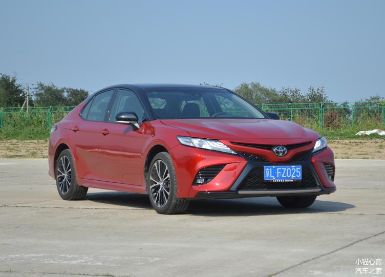 2018凯美瑞2.0s锋尚版_凯美瑞2.0豪华版试驾测评 - 阜阳汽车网