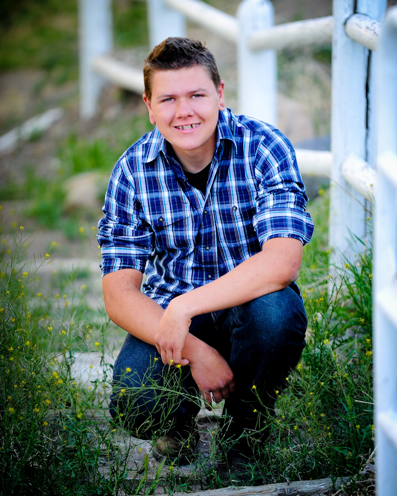 美国上万家长送娃进“集中营”受虐至死，只为治青春期叛逆？