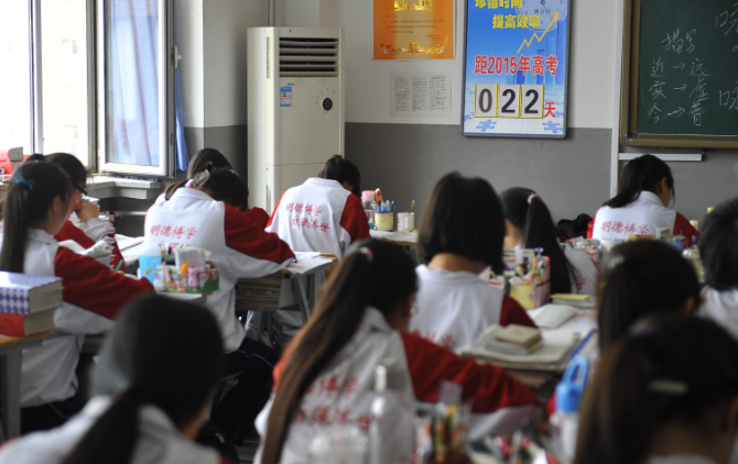 2022年恐成“高考最难年”，三大变化要重视，部分学生或无缘本科