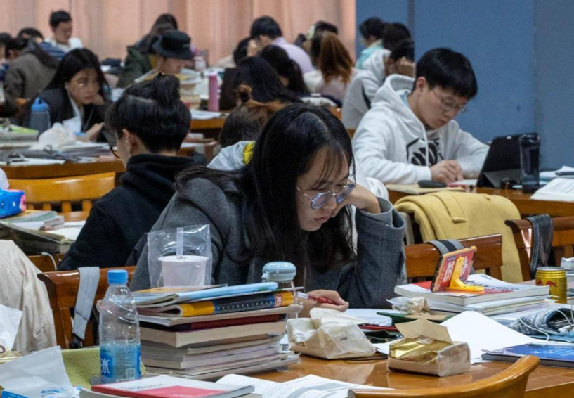 全国“研究生院”排行，清华北大未居榜首，垫底985高校略显尴尬