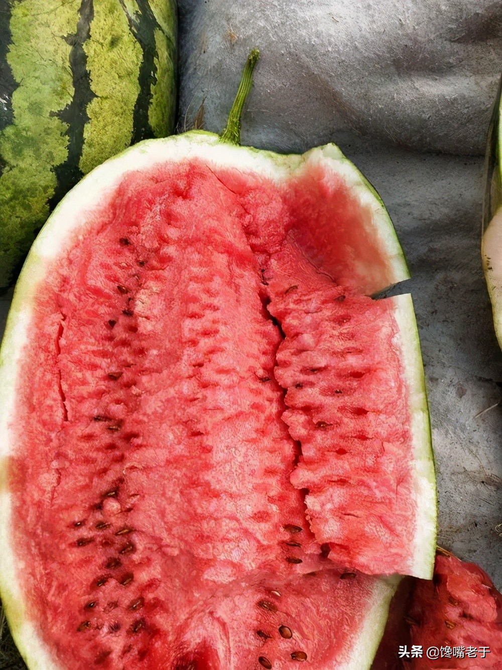 挑西瓜还用"手拍"?这土方法过时了,教你新方法,好坏立马知道