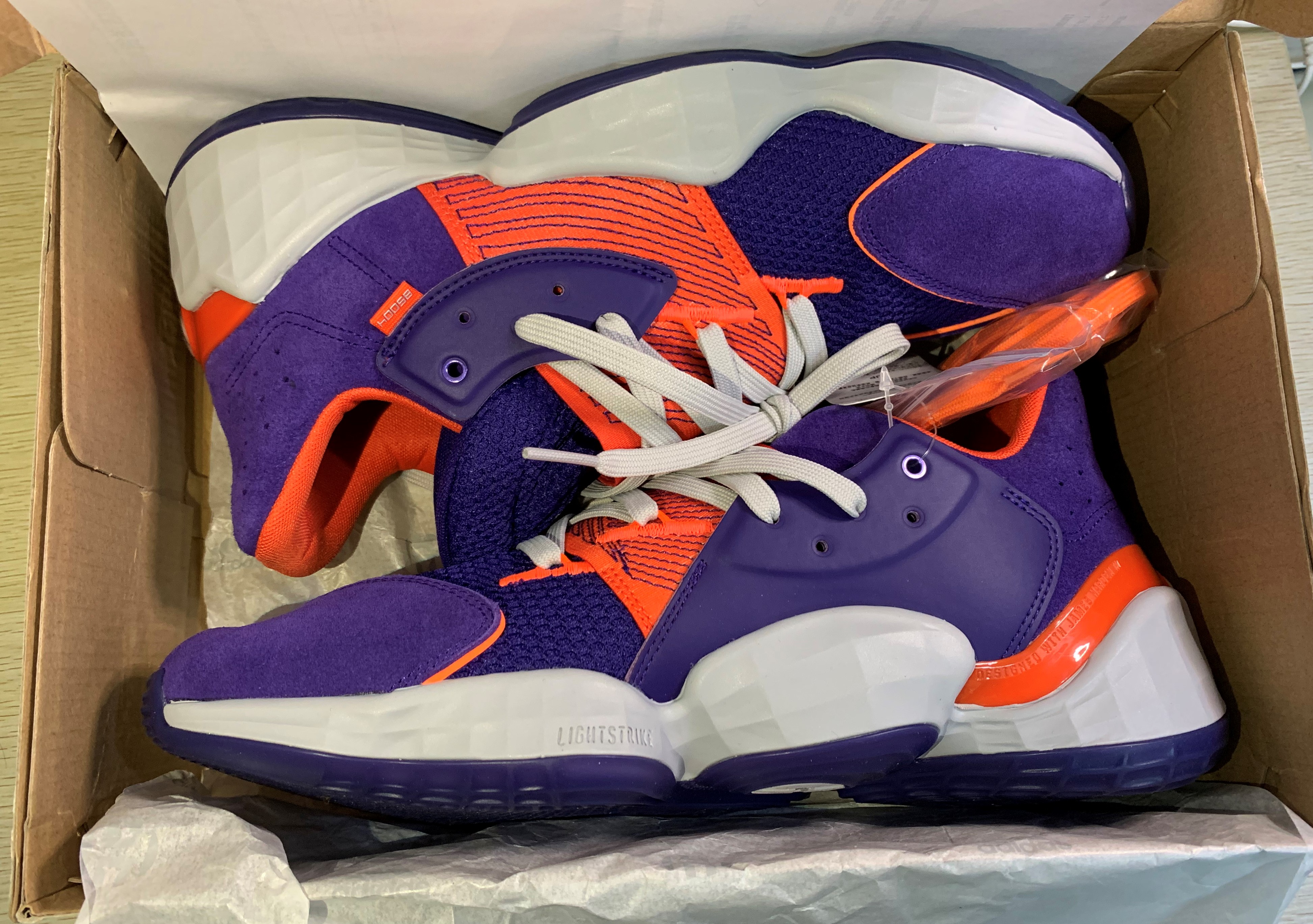 篮球鞋44码多少厘米（Adidas 哈登4 非专业穿用测评）