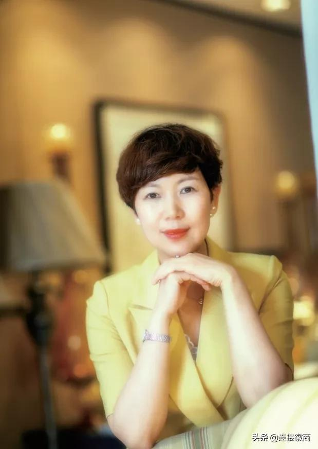 封面名媛 | 杨培荣:成就客户才能成就自己