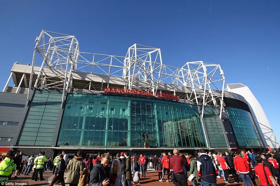 老拉特福德球场为何被曼联选做主场（老特拉福德是如何建成的｜球场的故事（1））