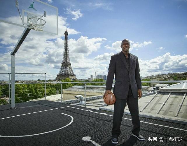 nba球员为什么叫神(冠军数不如拉塞尔，个人数据不如张伯伦，为何篮球之神仍是乔丹？)