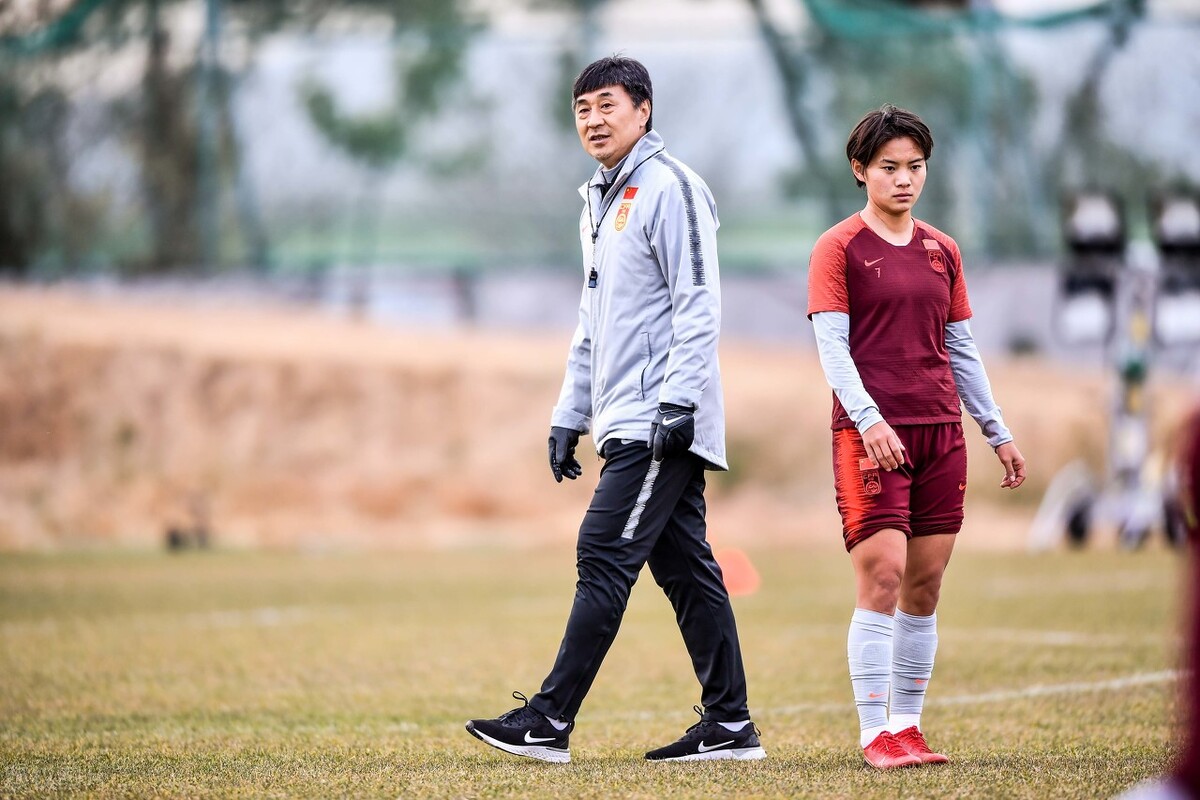 贾秀全与王霜(贾秀全有没有故意为难王霜?