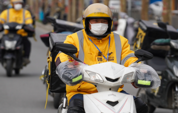 26岁外卖小哥高考得高分，曾从中国农大辍学，众人感叹学霸的任性