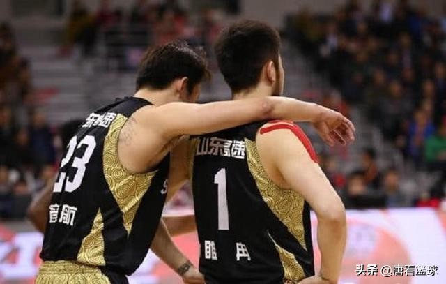 丁彦雨航为什么没继续打nba(丁彦雨航无球可打，原因令人唏嘘！难以回归CBA,睢冉不是罪魁祸首)