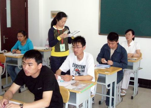 高考监考老师一天薪水500，却还是有很多老师不想去，这是为何？