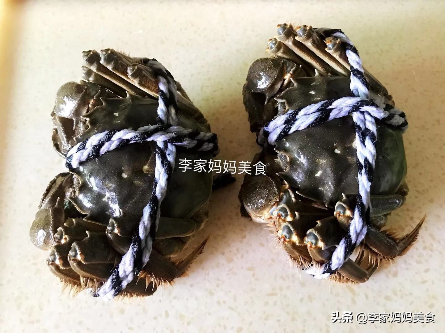 大闸蟹怎么煮美味又简单？1个锅几片姜，轻松煮出美味大闸蟹