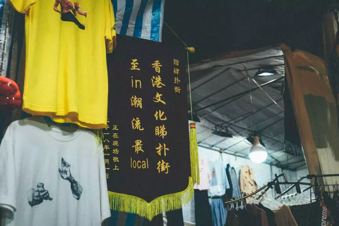 全世界的品牌主页都高大上,4PK却恰恰相反