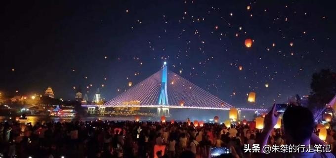 这是什么庆祝方式(傣族泼水节除了泼水之外，还有其他庆祝方式，参加过也不一定知道)