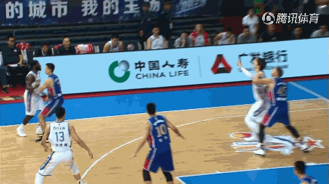 為什么中國球員去不去nba（這位中國球員，被灰熊選中，4年了，為何到現在還沒去NBA？）