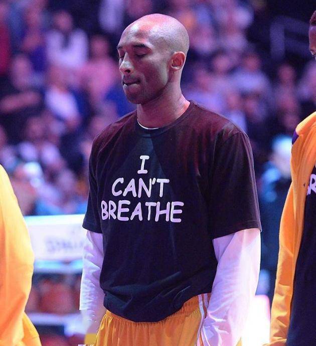 为什么nba开场前会单膝跪地（没得选的选择题！梅西下跪，NFL、NBA、英超，球员何时能站起来？）