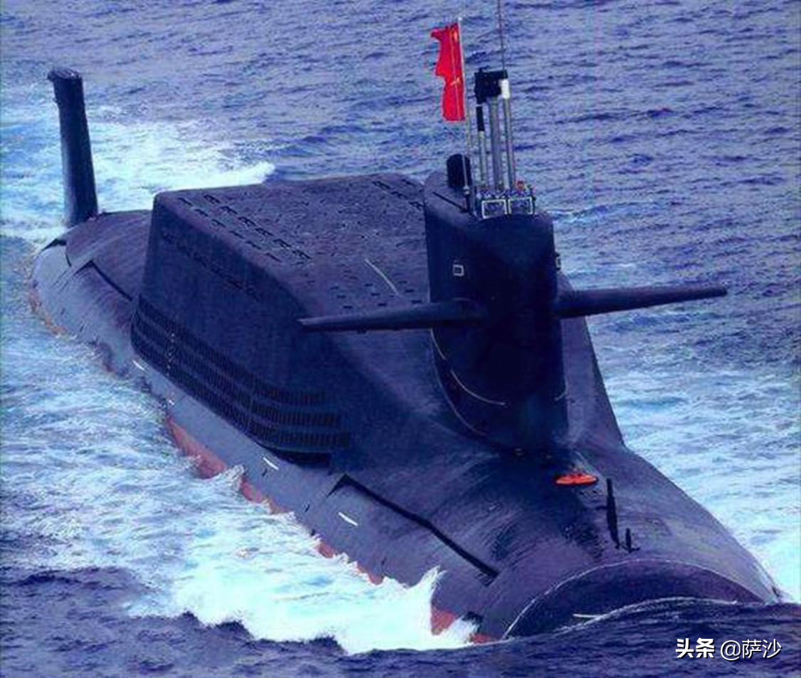 094升格为核潜艇和西方依然有很大的差距吗。1988年9月27日潜水艇水中导弹发射