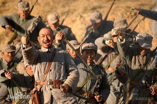 一部高热度高评价的抗战电视剧《亮剑》剧情介绍,百看不厌