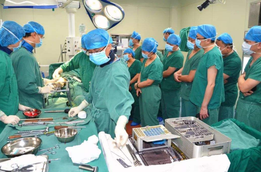 临床医学专业，“五年制”和“八年制”该如何选择，想学医要了解