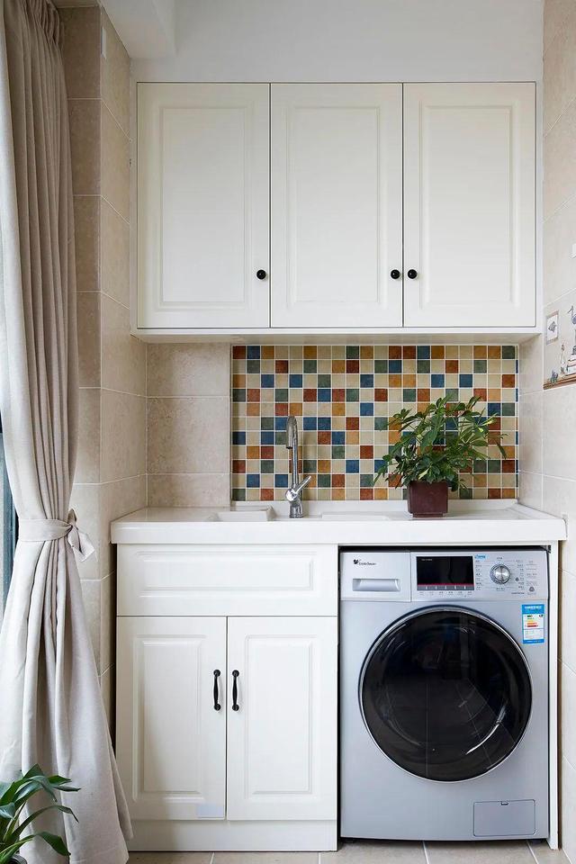 阳台只用来晾衣服？太可惜了，这样装修实用好几倍