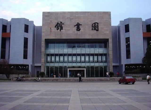 雲南省实力強勁的高校，雲南大學实至名归，雲南民族大學不容小觑
