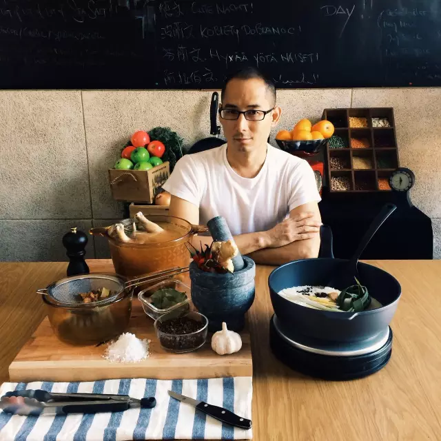 《顶级厨师》到如今江苏卫视的《星厨驾到》,刘一帆接连在国内美食
