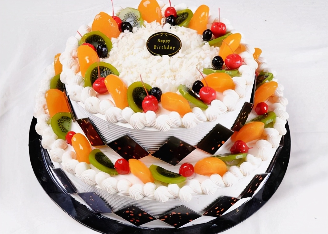 "都买双层蛋糕",给孩子买生日蛋糕,幼儿园老师要求让宝妈纠结