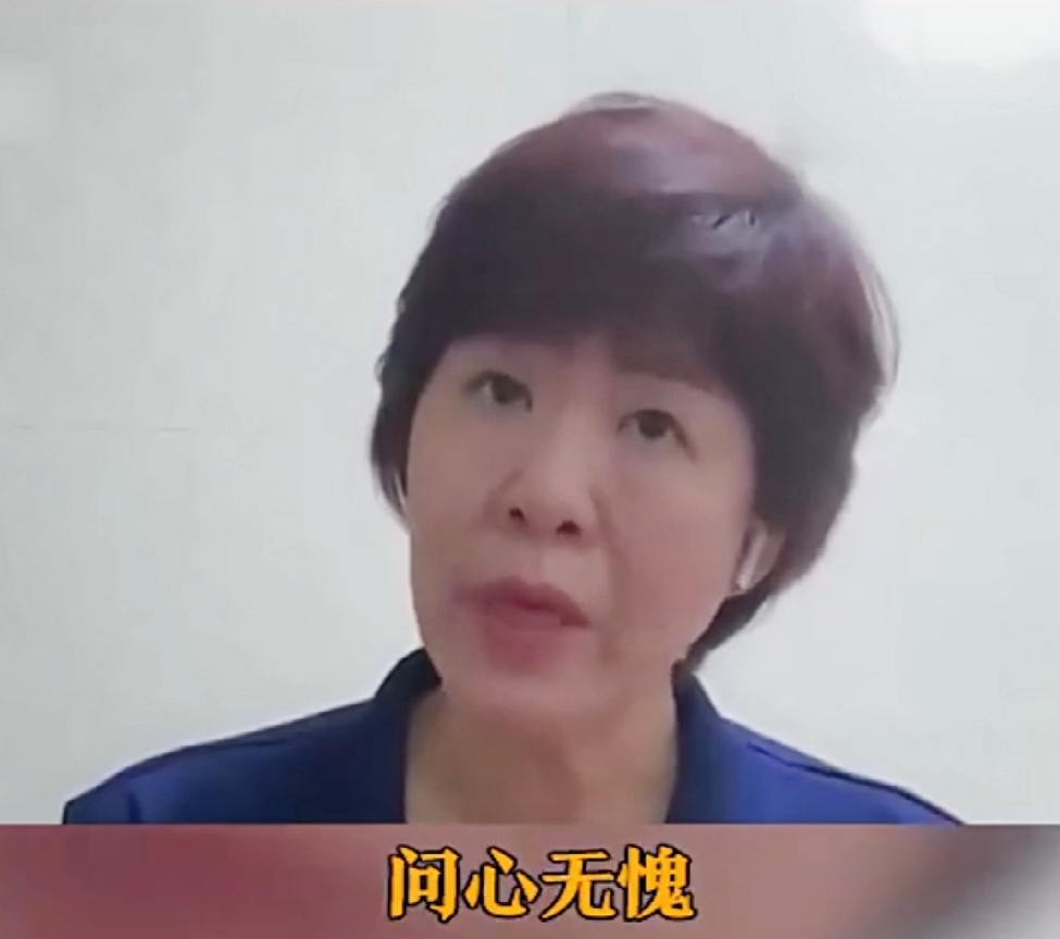 人民日报评中国女排郎平（郎导离任后首发声：问心无愧！两权威央媒挺郎导，赞女排精神）