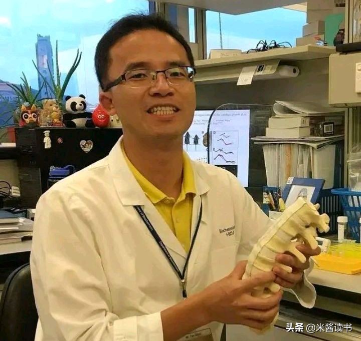 17年了，高考900分摘状元，考上北大的广东男孩，如今怎样