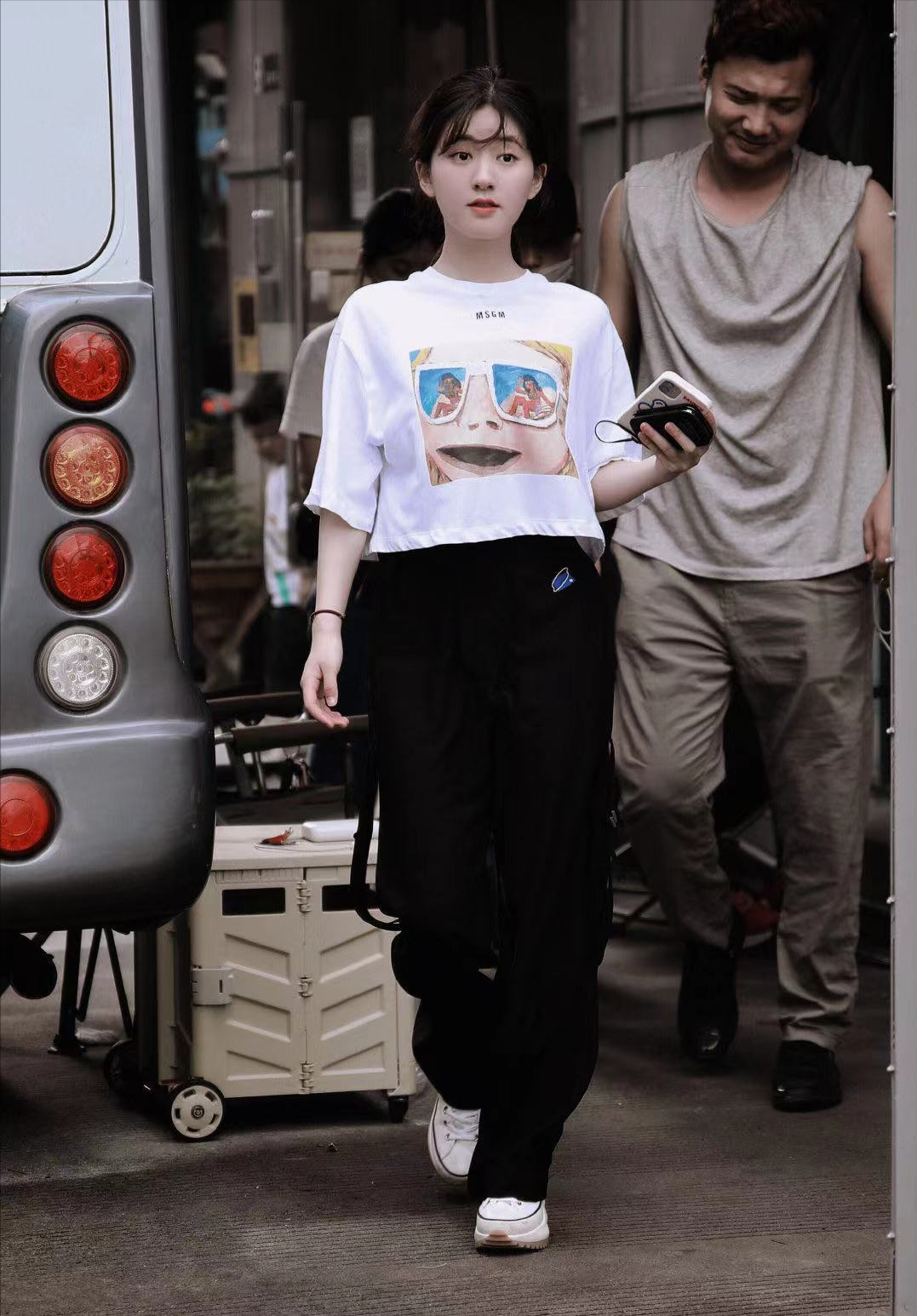 网红出身网剧蹿红，摇身一变成“学院导师”，她的新身份不简单