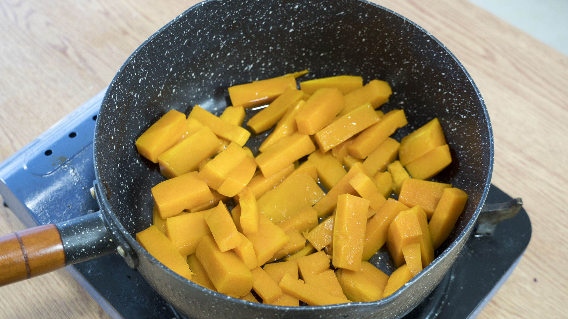 1个芋头，多种吃法，教你冬季最好吃的5种芋头做法，越吃越想吃