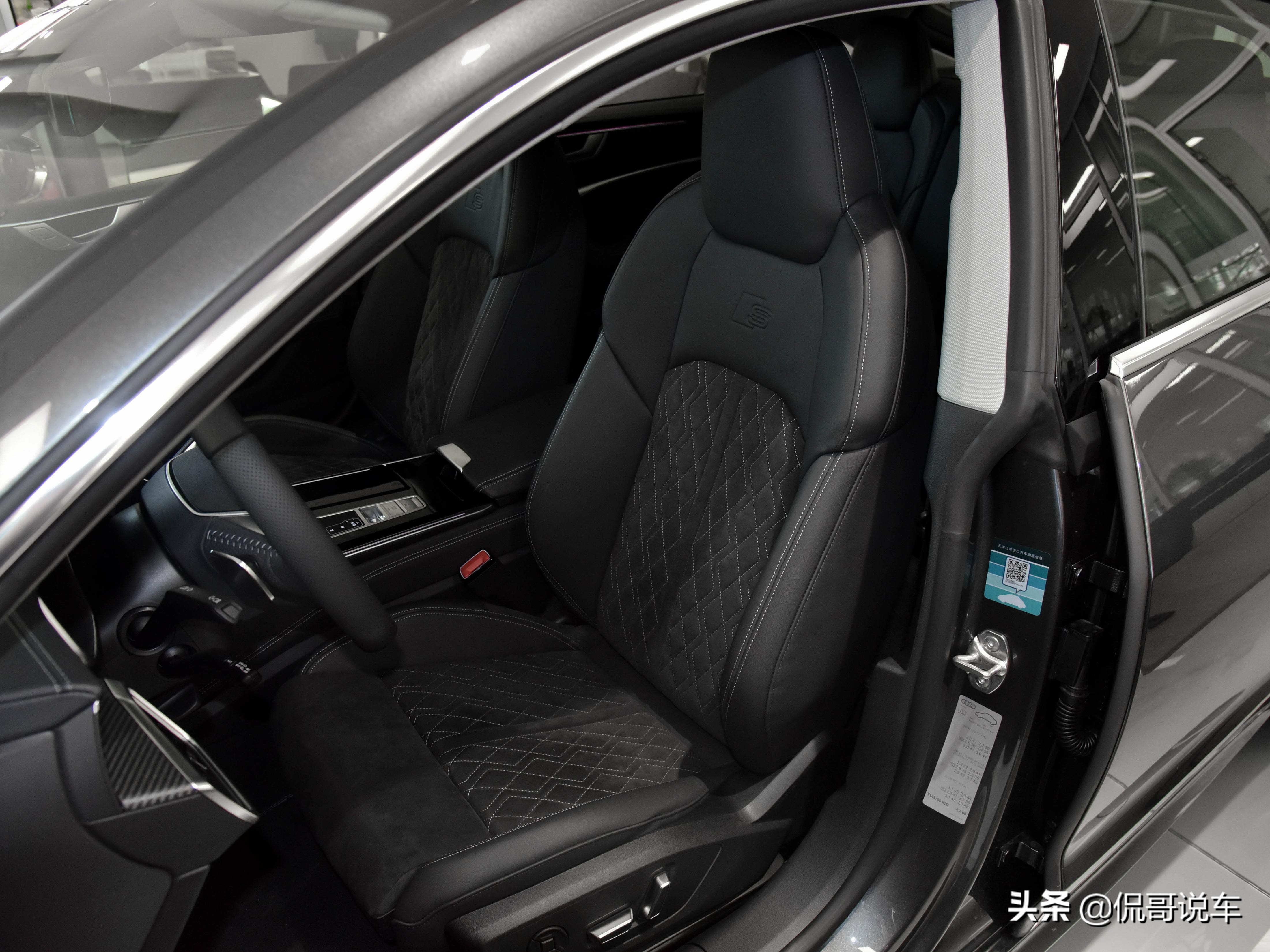 V6双涡轮，奥迪强悍四驱，高端进口的高性能轿车，实拍奥迪S7