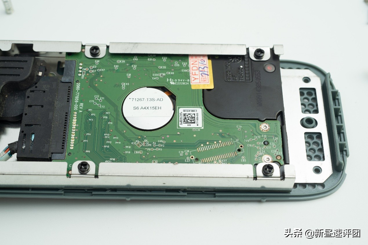 XBOX360拆解修复：我在厨房解决了万年诟病的三红问题