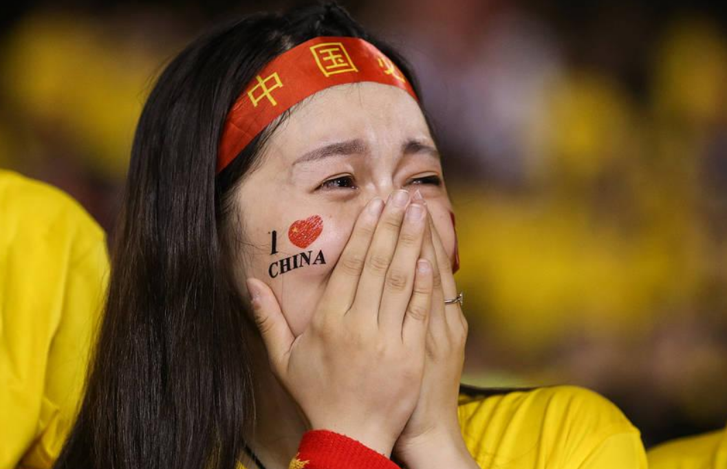 中超球迷都是什么職業（中超球迷多為中產階級！足協：本科及以上84%，10萬元及以上83%）