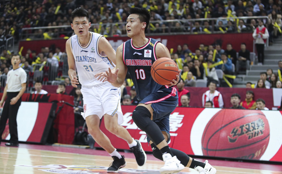 赵睿为什么不参加nba选秀(赵睿一开始并不是广东男篮培养的，后来又是成为广东队的一员？)