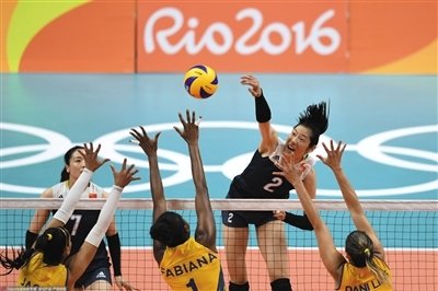 中国女排与巴西女排比赛视频（回看里约奥运会中国女排对巴西1／4决赛：血脉喷张、荡气回肠）