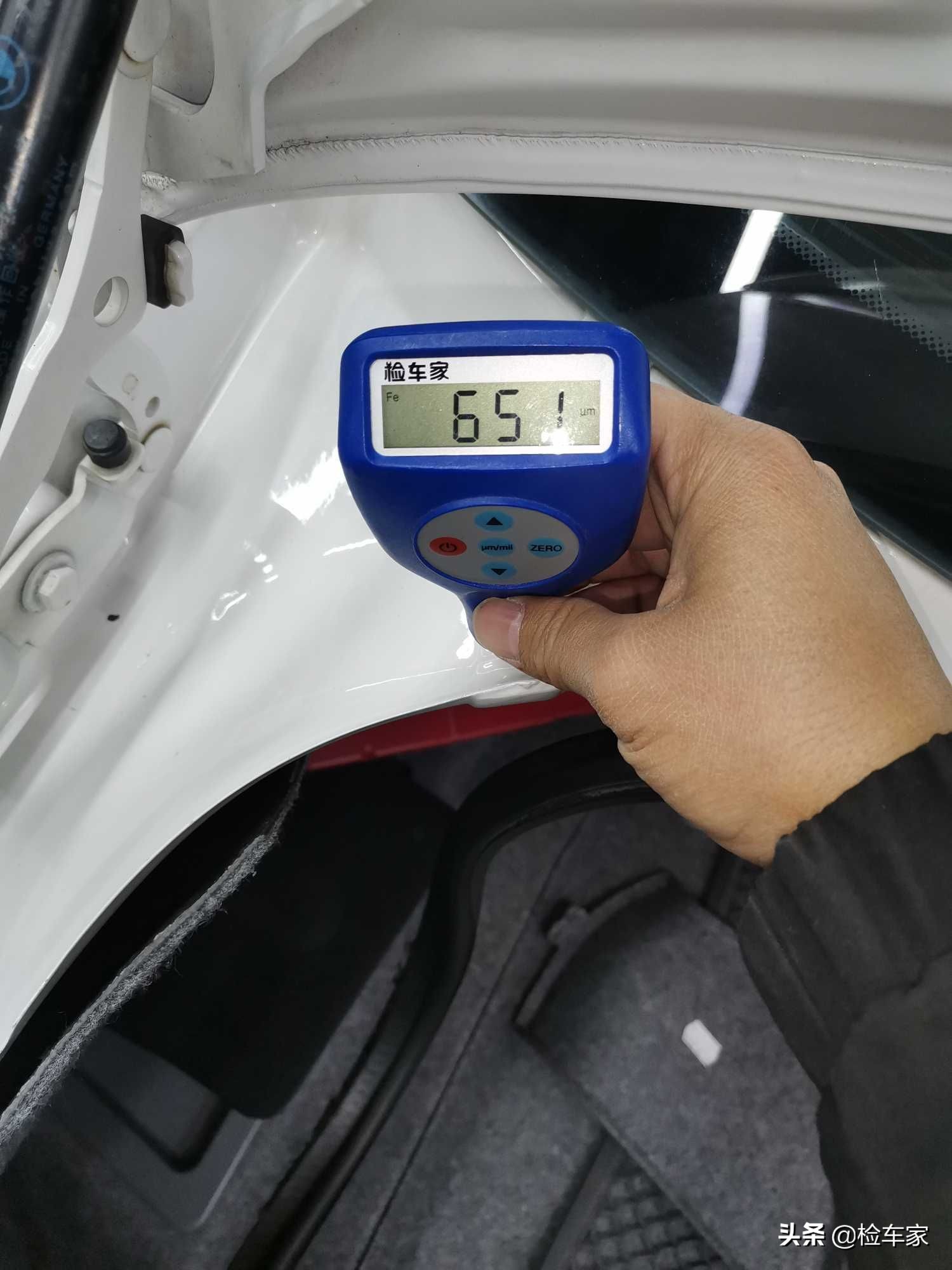 二手性能车最划算？这辆卖31万的宝马M3，一个瑕疵就便宜3万