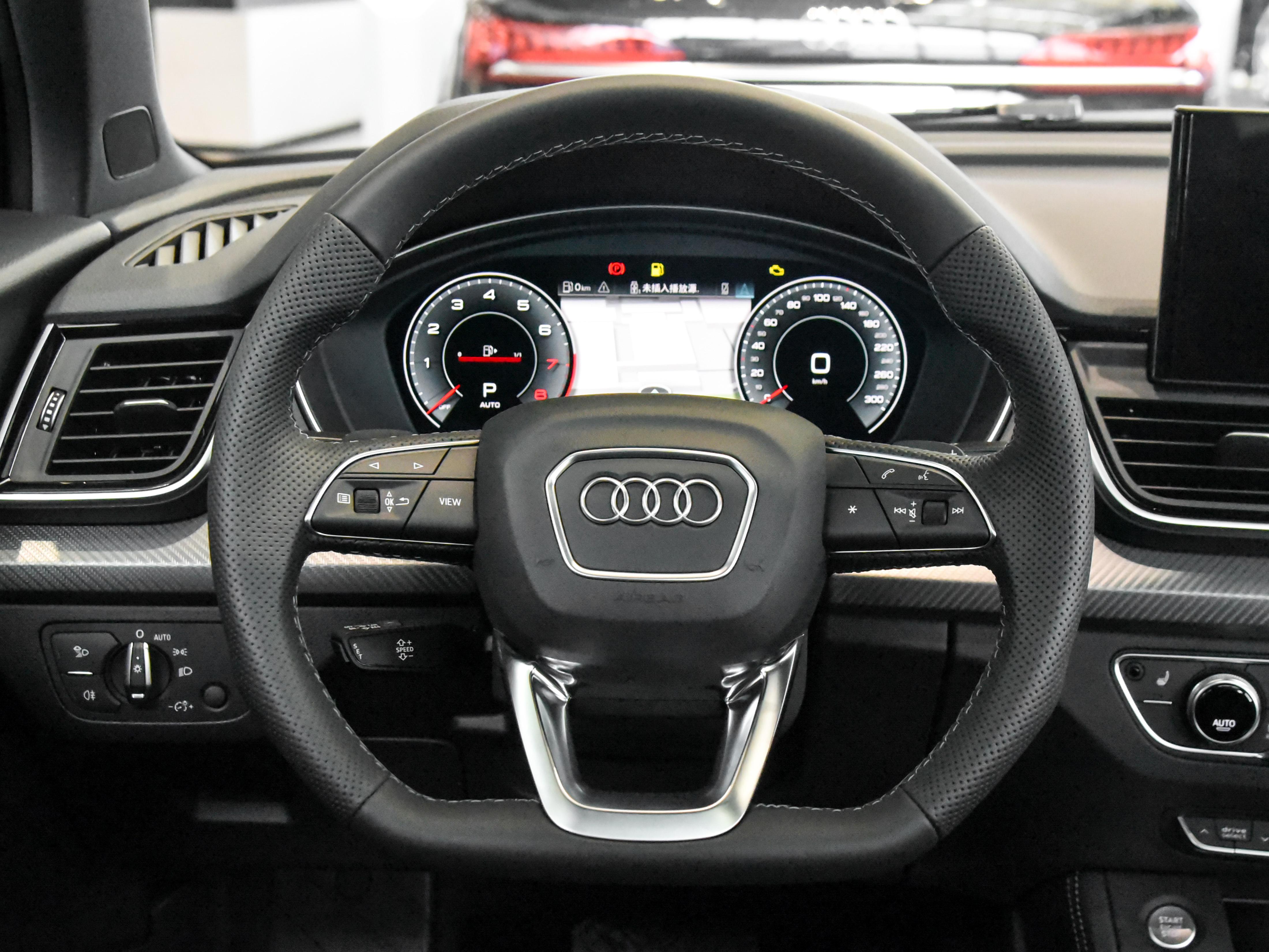 超大中网，性感溜背，造型十分年轻，带你看奥迪Q5L Sportback