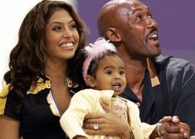 为何卡尔马龙明目张胆追求瓦妮莎?