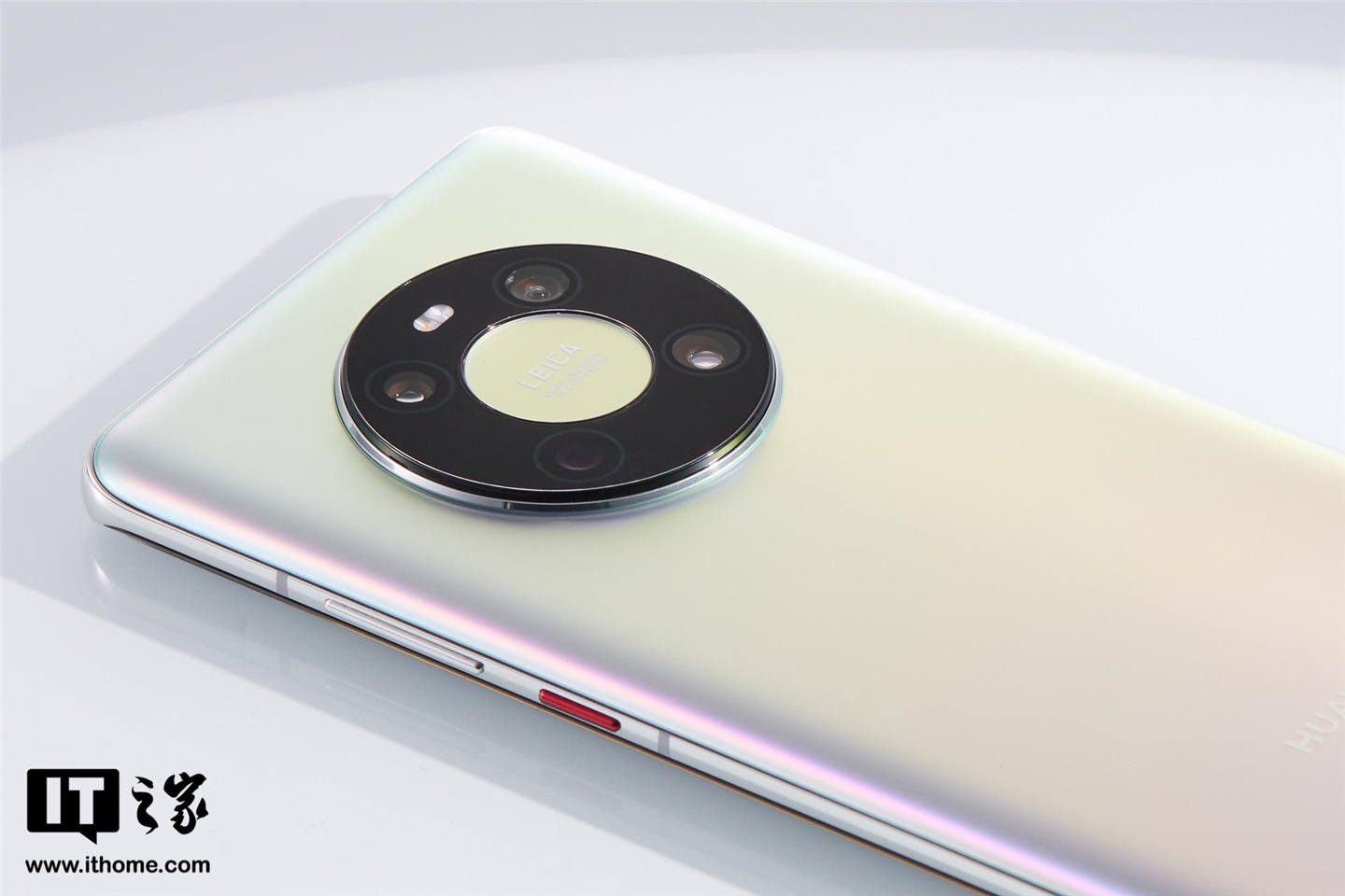 华为 mate40 上手体验:旗舰性能兼顾轻薄手感