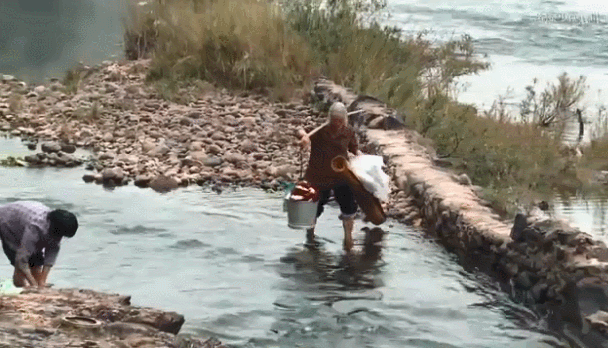 33岁，即将第12次参加高考，到底是执着，还是“怯懦”？